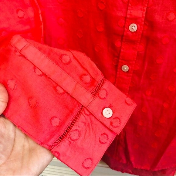 Crown & Ivy Pink Swiss Dots Long Sleeve Button Up Women's Size Small NWT - Picture 4 of 7